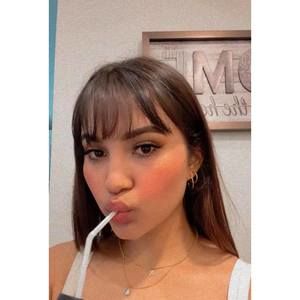 Meet your Posher, Gisell